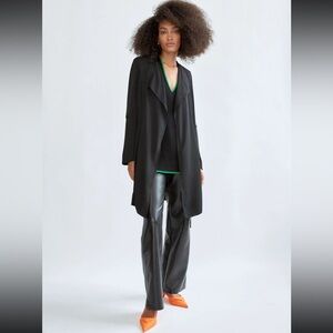 Aritzia Babaton Quincey Flowy Jacket